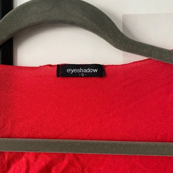 Eyeshadow | EUC Tie Front Long Sleeve Crop Top in Red Size Small - Picture 4 of 7